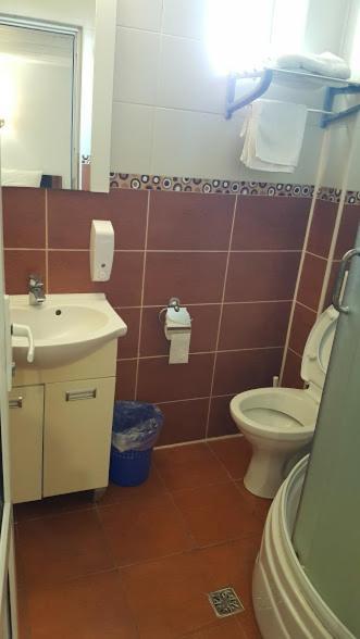 Hotel Viva Ploieşti Buitenkant foto